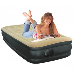 Cama de aire con bomba...