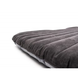 Colchón de aire para el asiento trasero