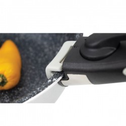 Mango extraíble para todas las ollas y sartenes.