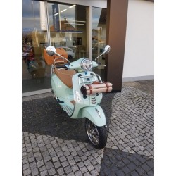 Vespa Primavera Pic Nic 125
