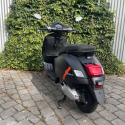 Vespa GTS 125 Super Sport
