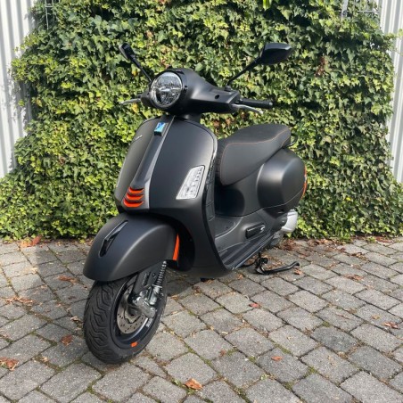 Vespa GTS 125 Super Sport