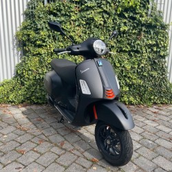 Vespa GTS 125 Super Sport