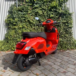 Vespa GTS 125 Super Sport