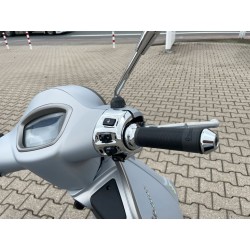 Vespa GTS 125 Super Tech
