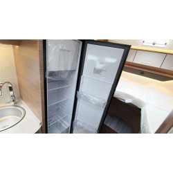 Knaus L!VE I 650 MEG 180 PS