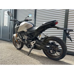 Honda CB125R