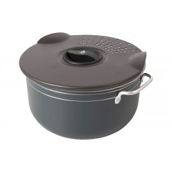 Juego de ollas para acampar Bo-Camp de aluminio de 7 piezas.